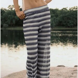 Zara Navy and Cream Crochet Pattern Pants